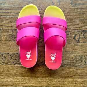 Super Cute Reef Women's Pink & Yellow Slide Cushioned Sandals ~ US 9/EU 40